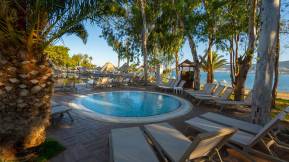 LONG BEACH CLUB NATURE Pools & Beach